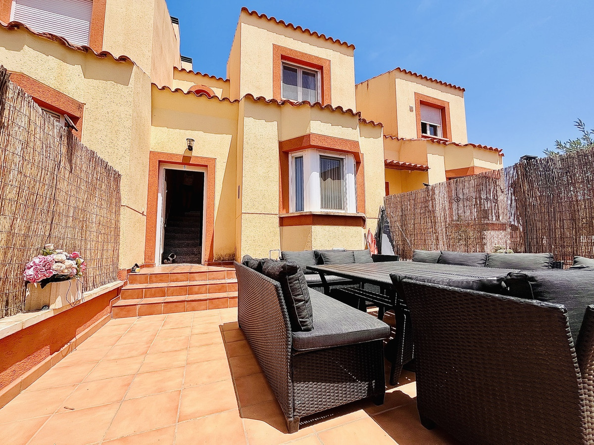 3 Bed Townhouse for sale in Cabo Roig Costa Blanca, Alicante, Spain