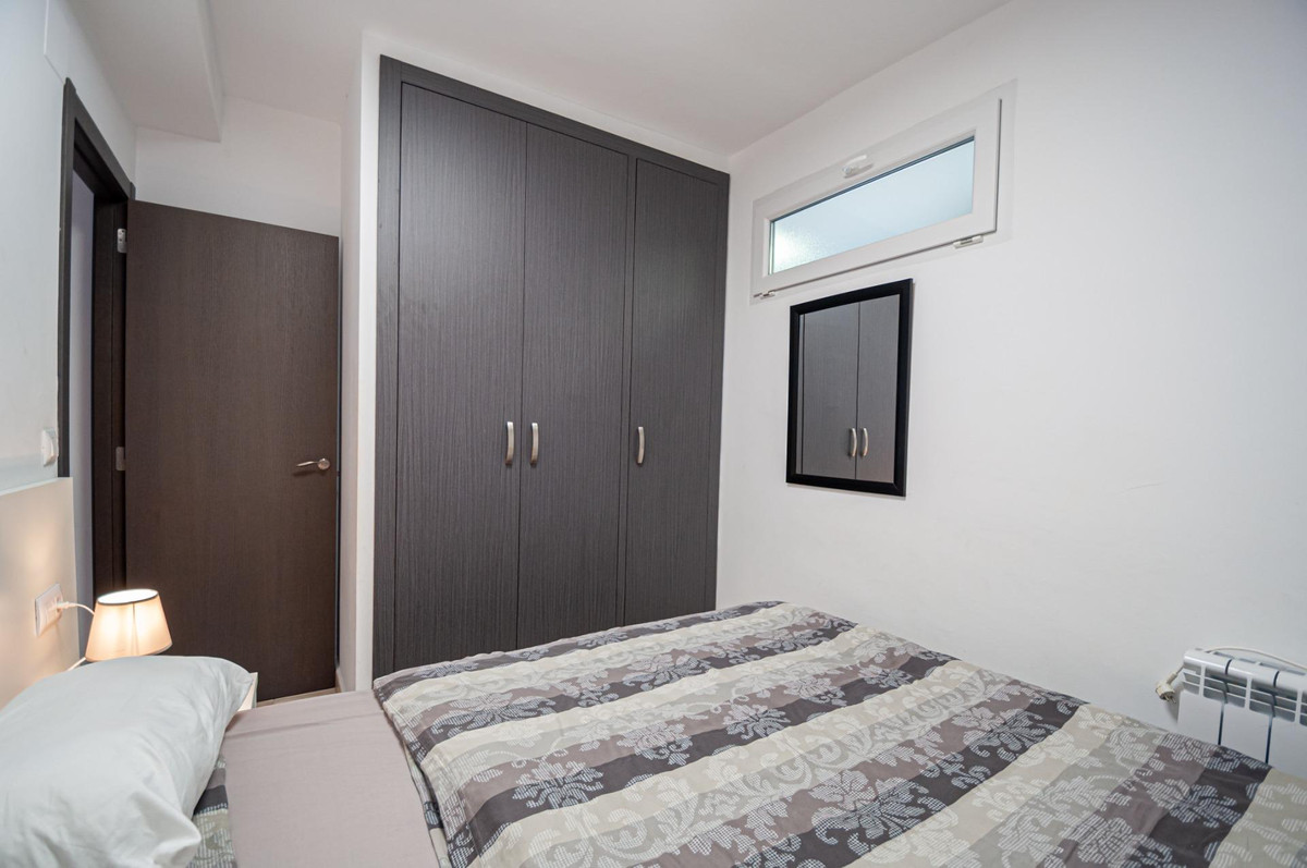 Se vende Villa - Chalet de 6 dormitorios en Costa Blanca, Alicante, España