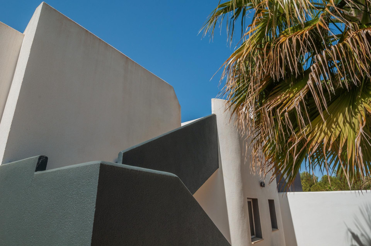 Se vende Villa - Chalet de 6 dormitorios en Costa Blanca, Alicante, España