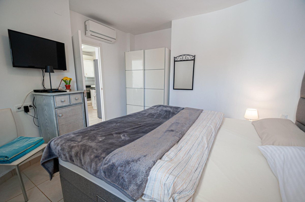 Se vende Villa - Chalet de 6 dormitorios en Costa Blanca, Alicante, España