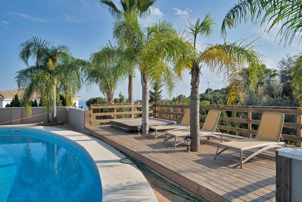 Se vende Villa - Chalet de 9 dormitorios en Costa Del Sol, Málaga, España