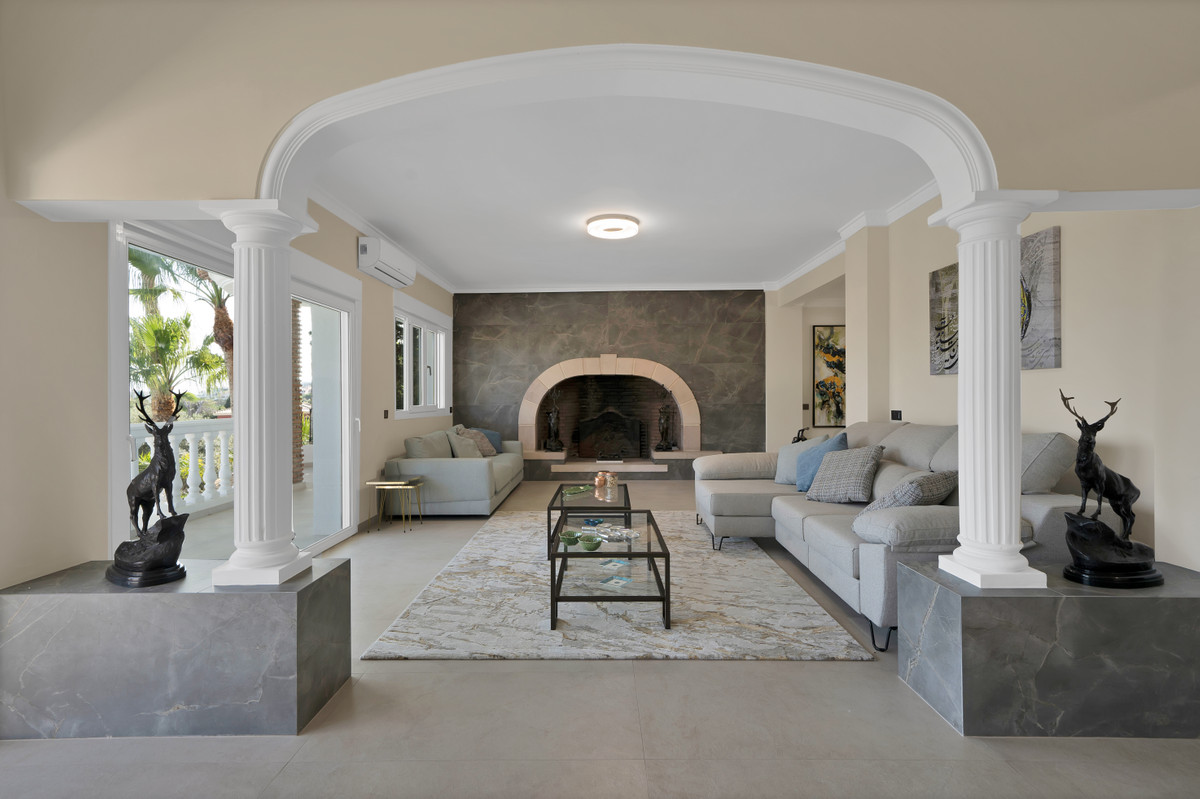 Se vende Villa - Chalet de 9 dormitorios en Costa Del Sol, Málaga, España