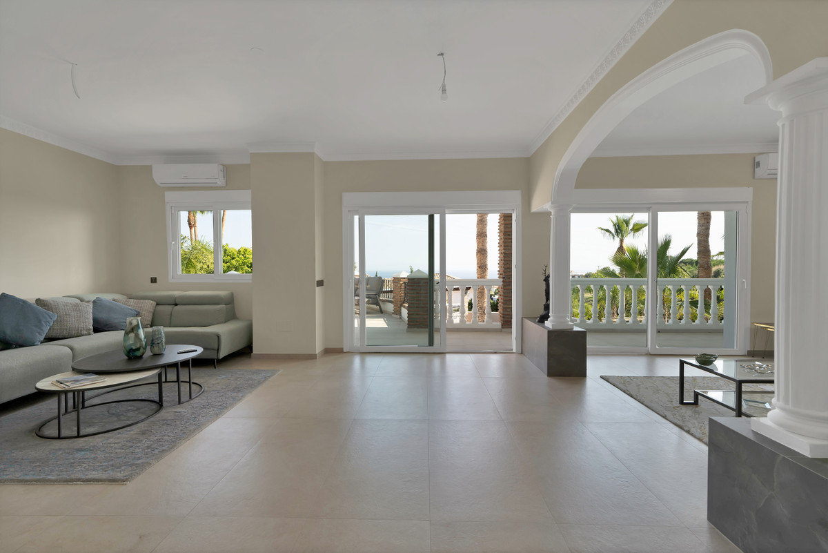 Se vende Villa - Chalet de 9 dormitorios en Costa Del Sol, Málaga, España