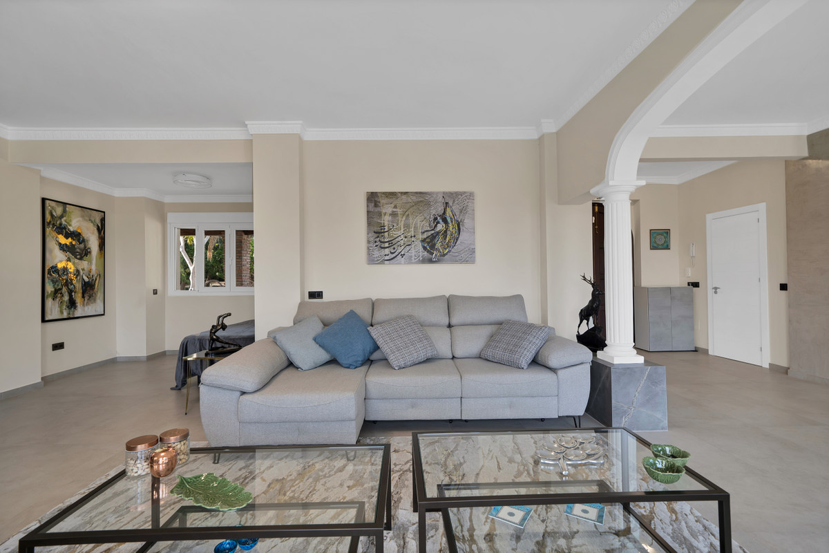 Se vende Villa - Chalet de 9 dormitorios en Costa Del Sol, Málaga, España