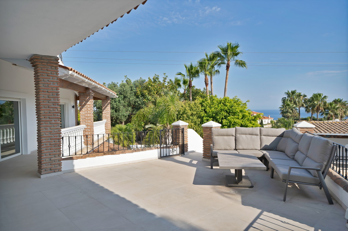 Se vende Villa - Chalet de 9 dormitorios en Costa Del Sol, Málaga, España