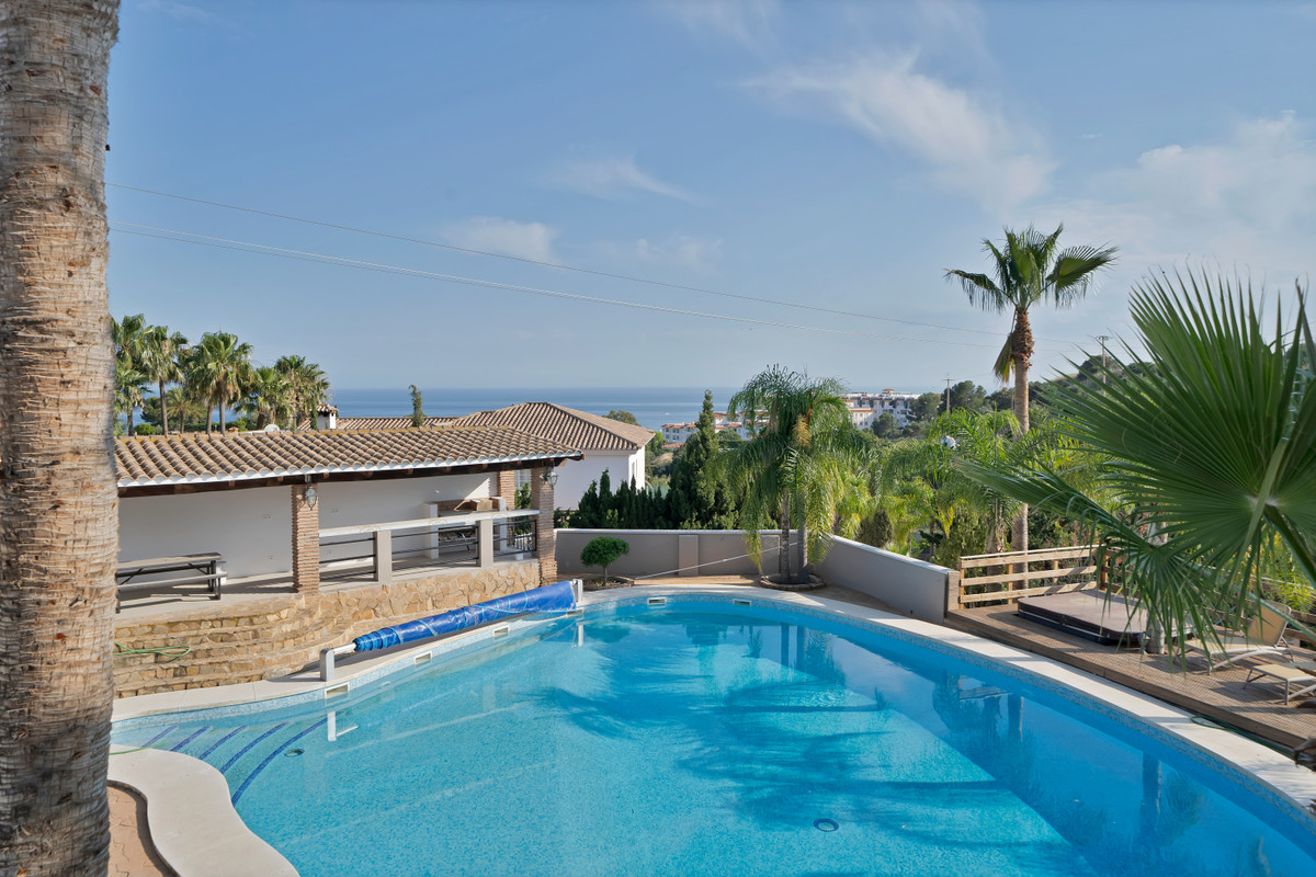 Se vende Villa - Chalet de 9 dormitorios en Costa Del Sol, Málaga, España