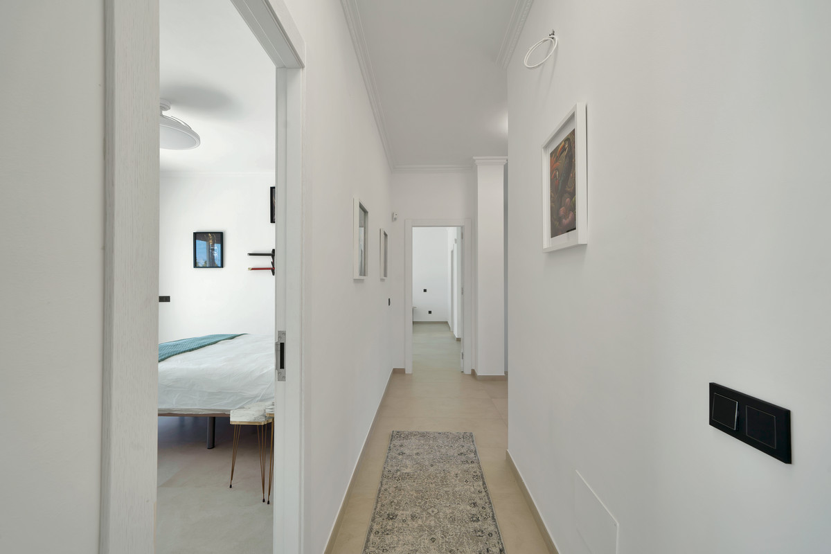 Se vende Villa - Chalet de 9 dormitorios en Costa Del Sol, Málaga, España