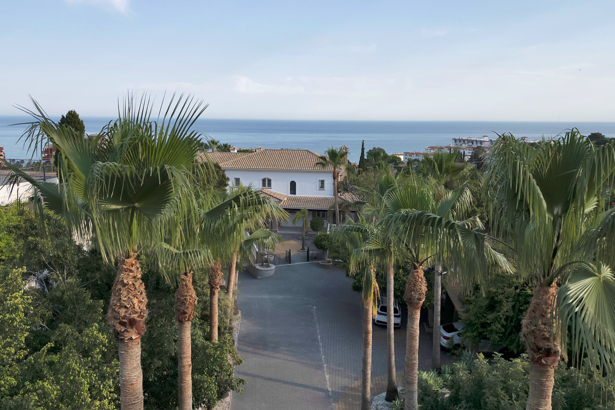 Se vende Villa - Chalet de 9 dormitorios en Costa Del Sol, Málaga, España