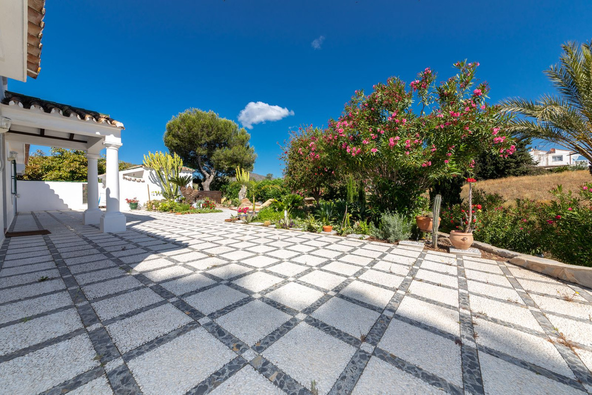 3 Bed Townhouse for sale in Entrerrios Málaga, Málaga, Spain