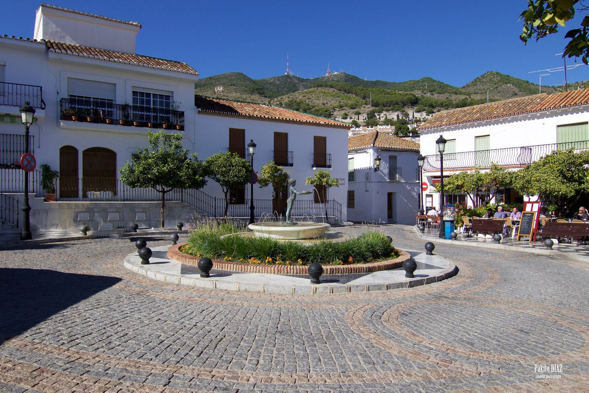 Se vende Apartamento Planta Media de 2 dormitorios en Costa Del Sol, Málaga, España