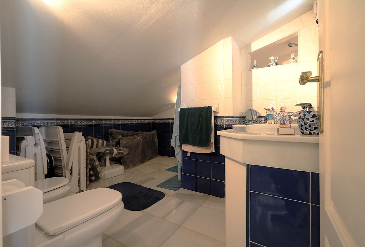 4 Bed Apartment for sale in Bel Air Costa Del Sol, Málaga, Spain