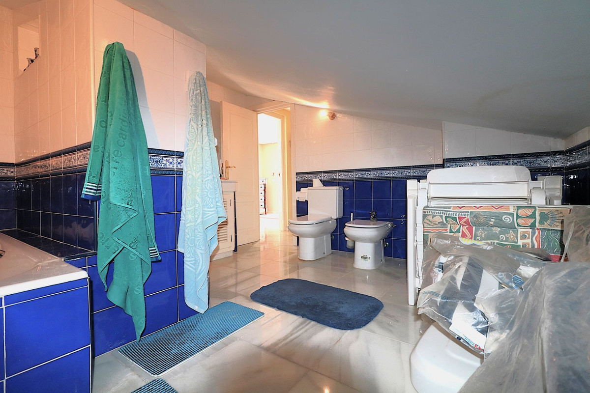 4 Bed Apartment for sale in Bel Air Costa Del Sol, Málaga, Spain