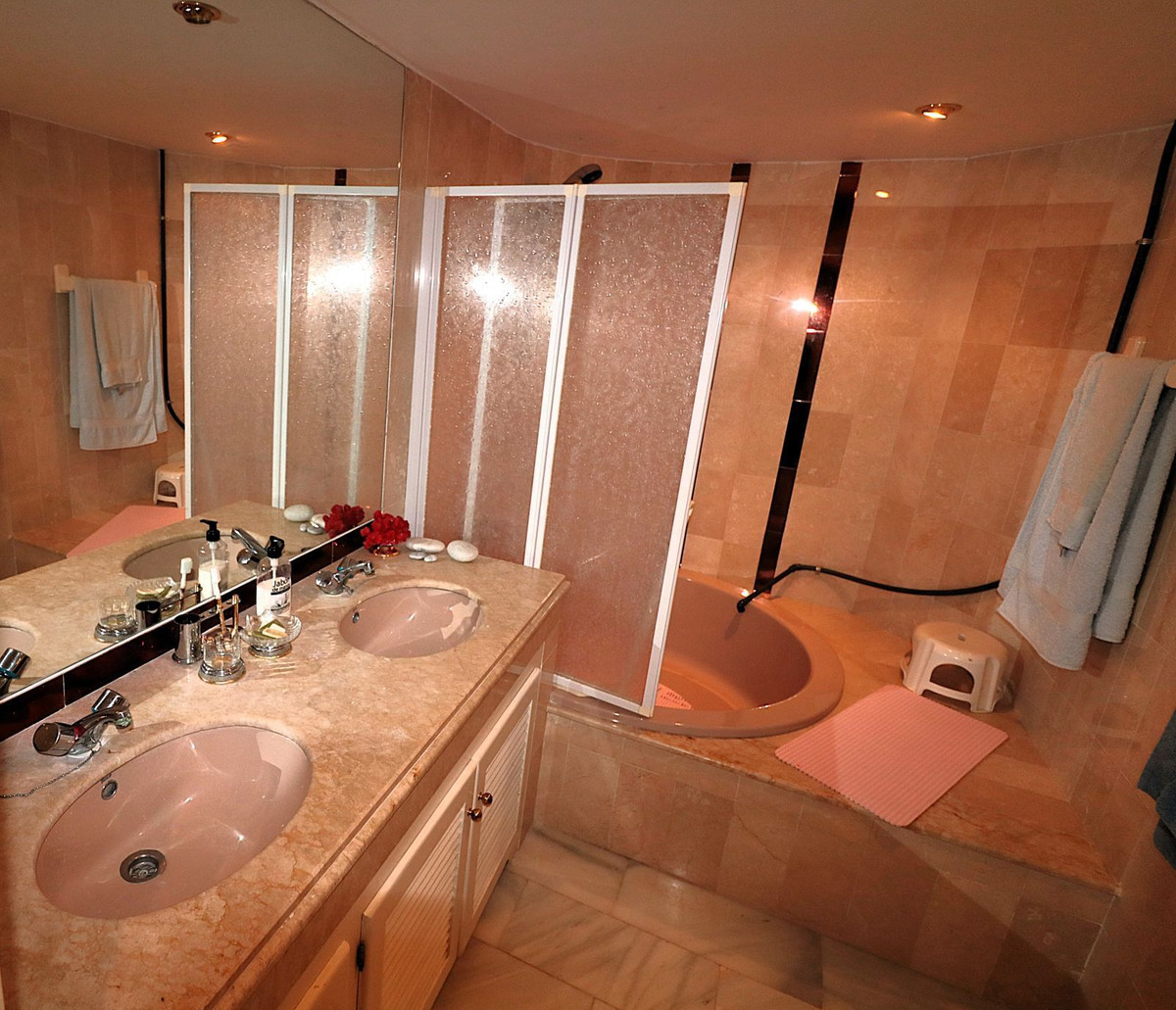 4 Bed Apartment for sale in Bel Air Costa Del Sol, Málaga, Spain