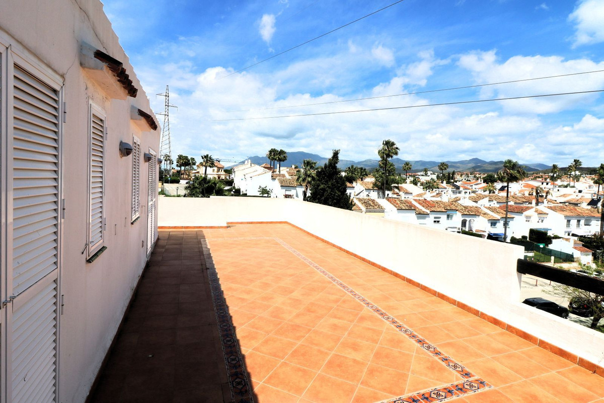4 Bed Apartment for sale in Bel Air Costa Del Sol, Málaga, Spain