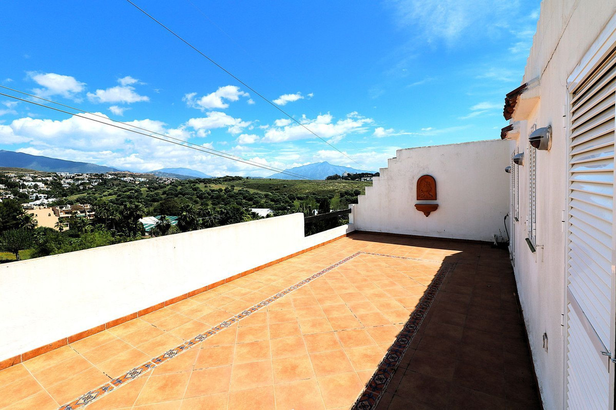4 Bed Apartment for sale in Bel Air Costa Del Sol, Málaga, Spain
