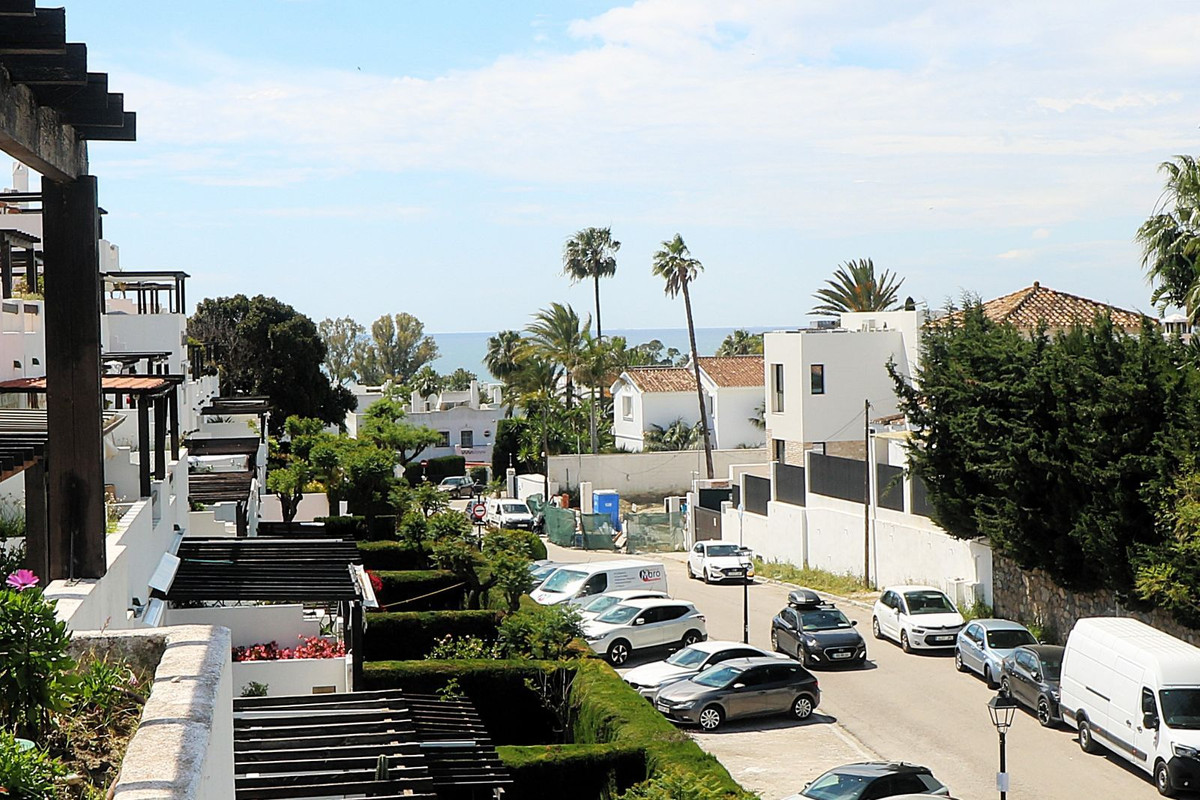 4 Bed Apartment for sale in Bel Air Costa Del Sol, Málaga, Spain