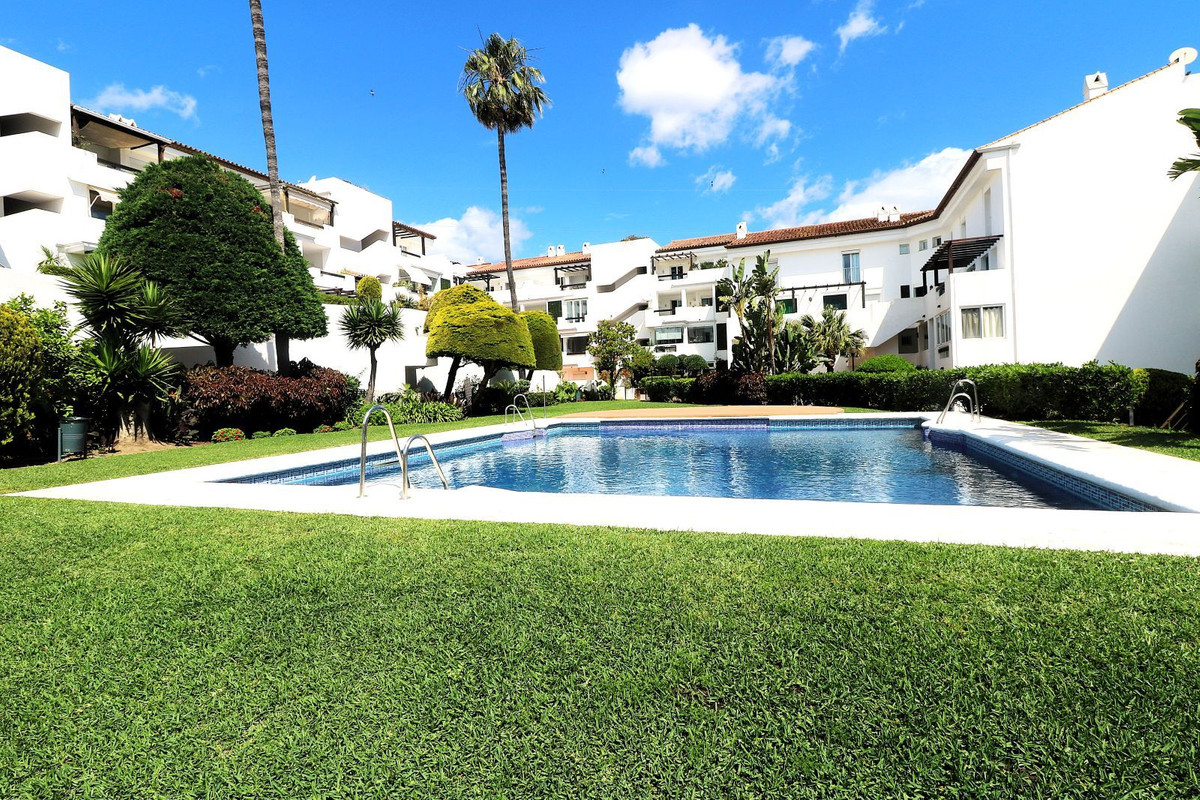 4 Bed Apartment for sale in Bel Air Costa Del Sol, Málaga, Spain
