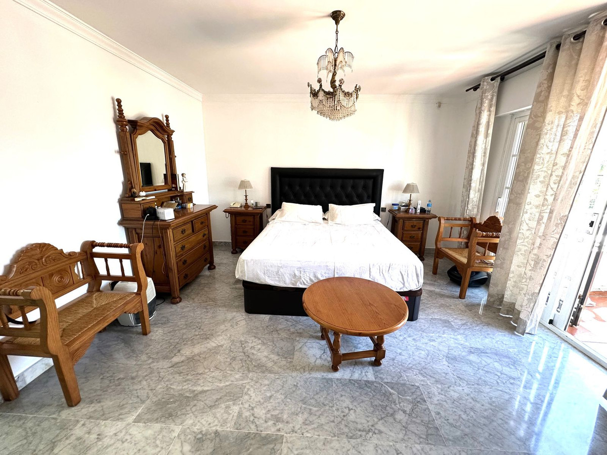 5 Bed Townhouse for sale in San Pedro De Alcántara Costa Del Sol, Málaga, Spain