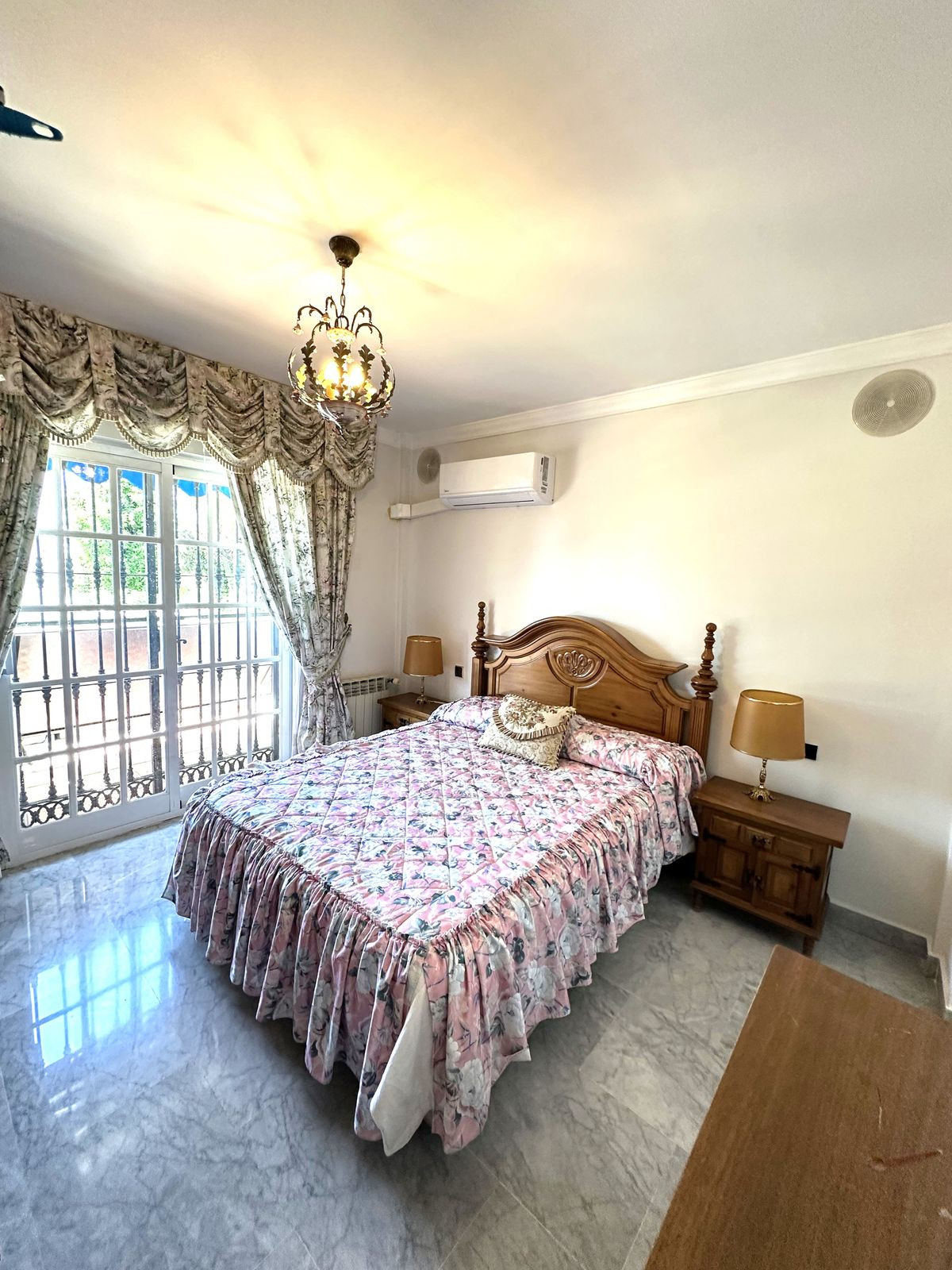 5 Bed Townhouse for sale in San Pedro De Alcántara Costa Del Sol, Málaga, Spain
