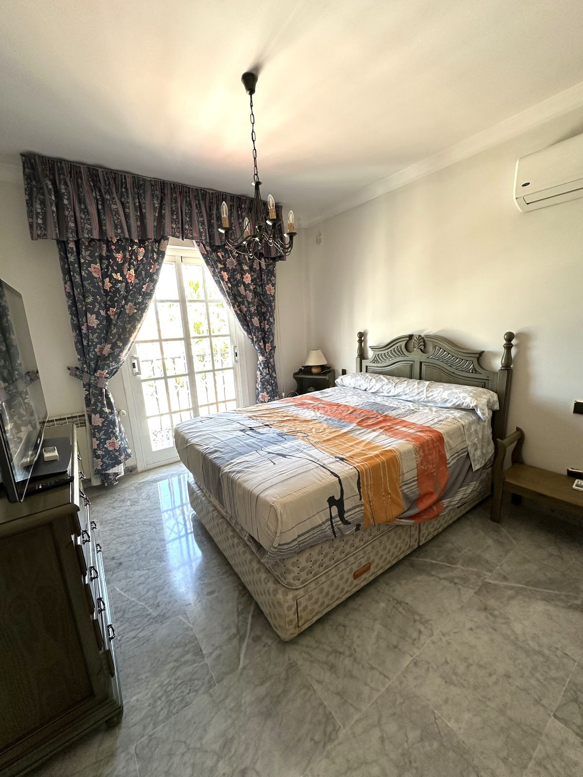 5 Bed Townhouse for sale in San Pedro De Alcántara Costa Del Sol, Málaga, Spain