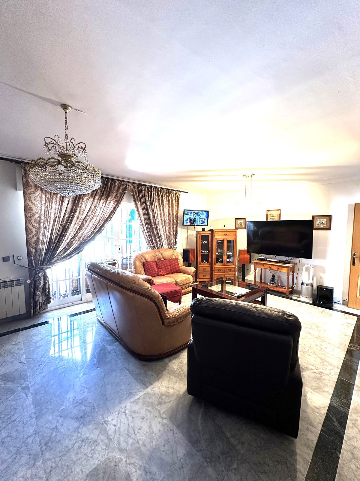 5 Bed Townhouse for sale in San Pedro De Alcántara Costa Del Sol, Málaga, Spain