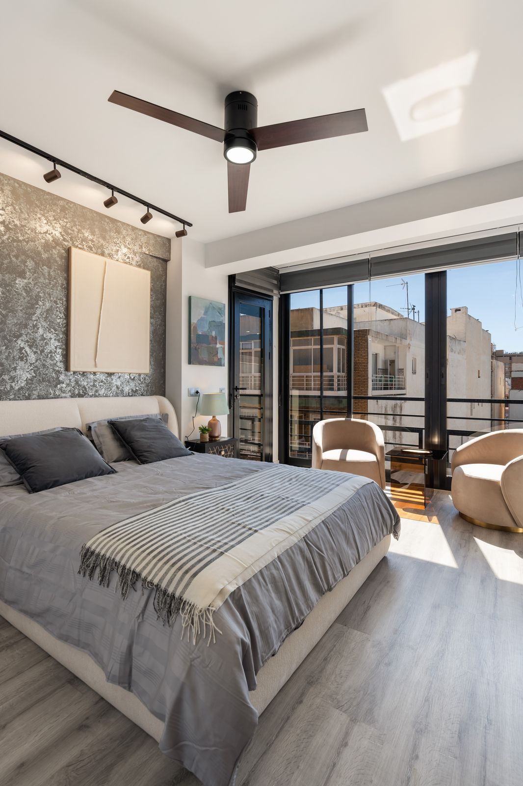 2 Bed Apartment for sale in Fuengirola Costa Del Sol, Málaga, Spain