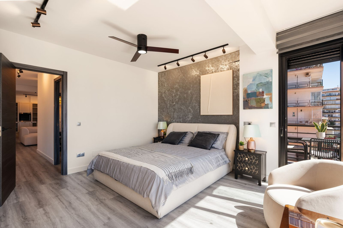 2 Bed Apartment for sale in Fuengirola Costa Del Sol, Málaga, Spain