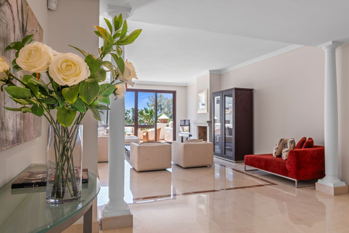 3 Bed Apartment for sale in Estepona Costa Del Sol, Málaga, Spain