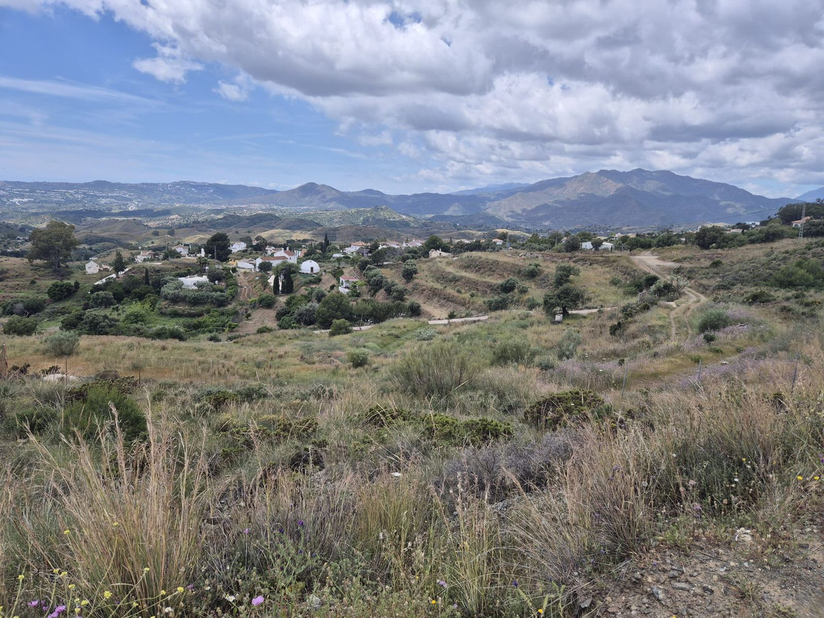 Se vende Terreno Rustico  en Costa Del Sol, Málaga, España