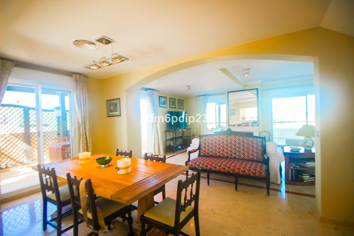 Se vende Ático Dúplex de 4 dormitorios en Costa Del Sol, Cadiz, España