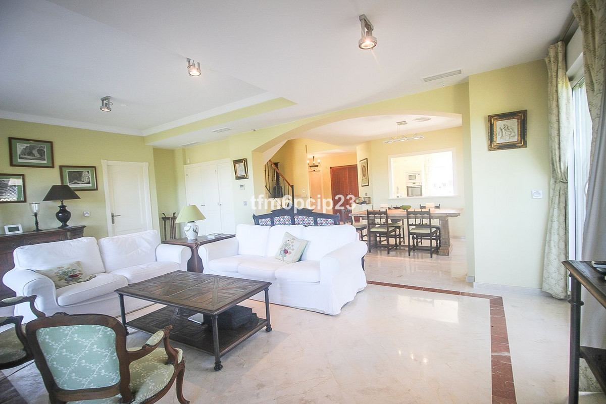 Se vende Ático Dúplex de 4 dormitorios en Costa Del Sol, Cadiz, España