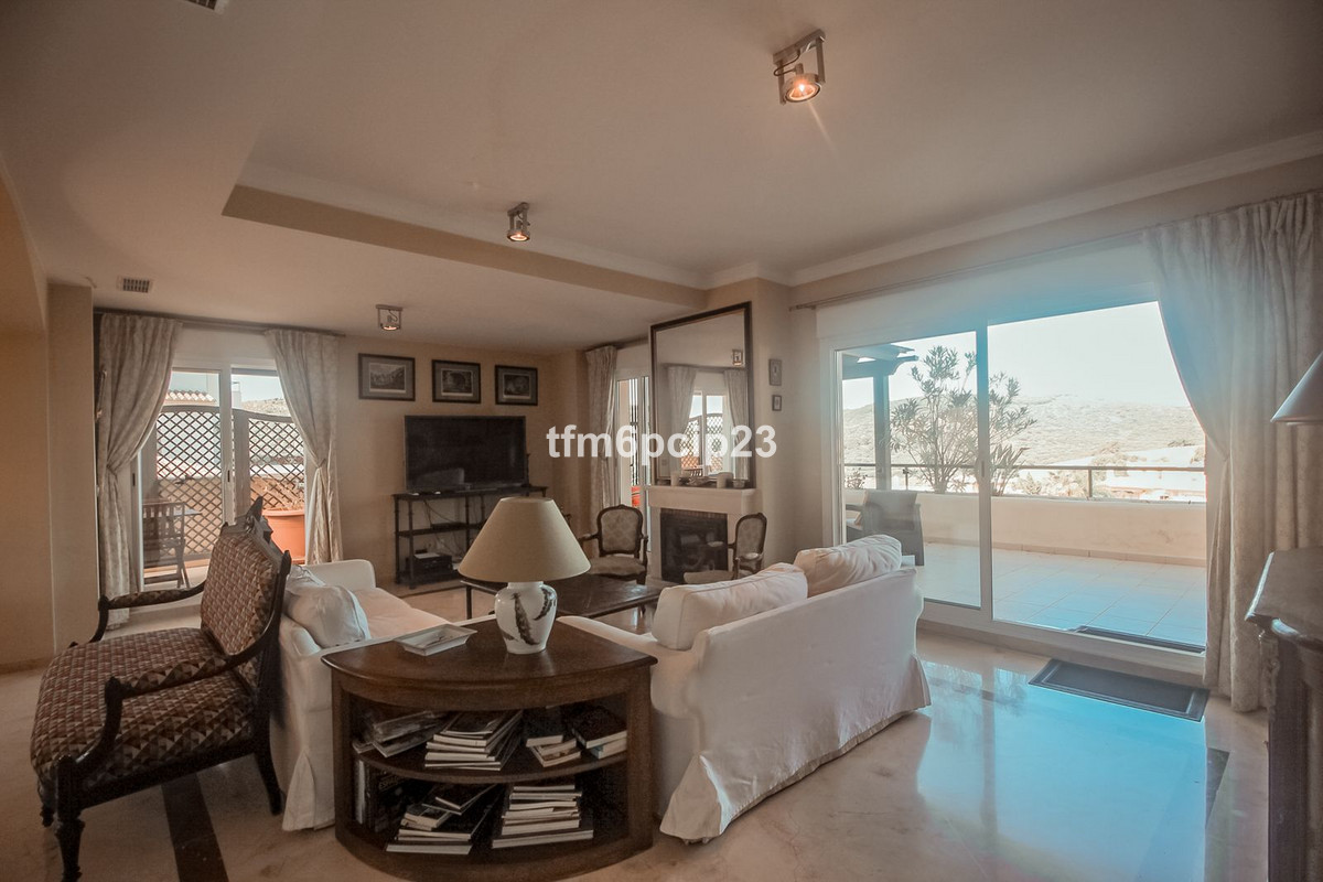 Se vende Ático Dúplex de 4 dormitorios en Costa Del Sol, Cadiz, España