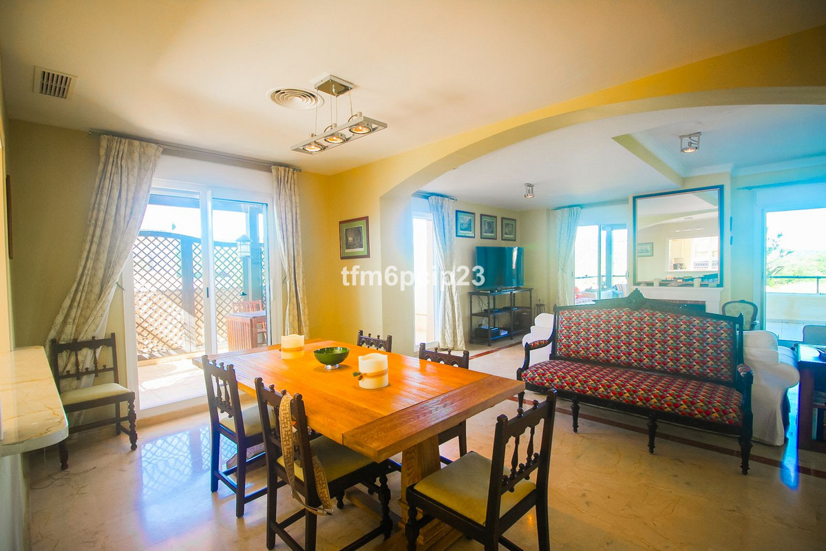 Se vende Ático Dúplex de 4 dormitorios en Costa Del Sol, Cadiz, España