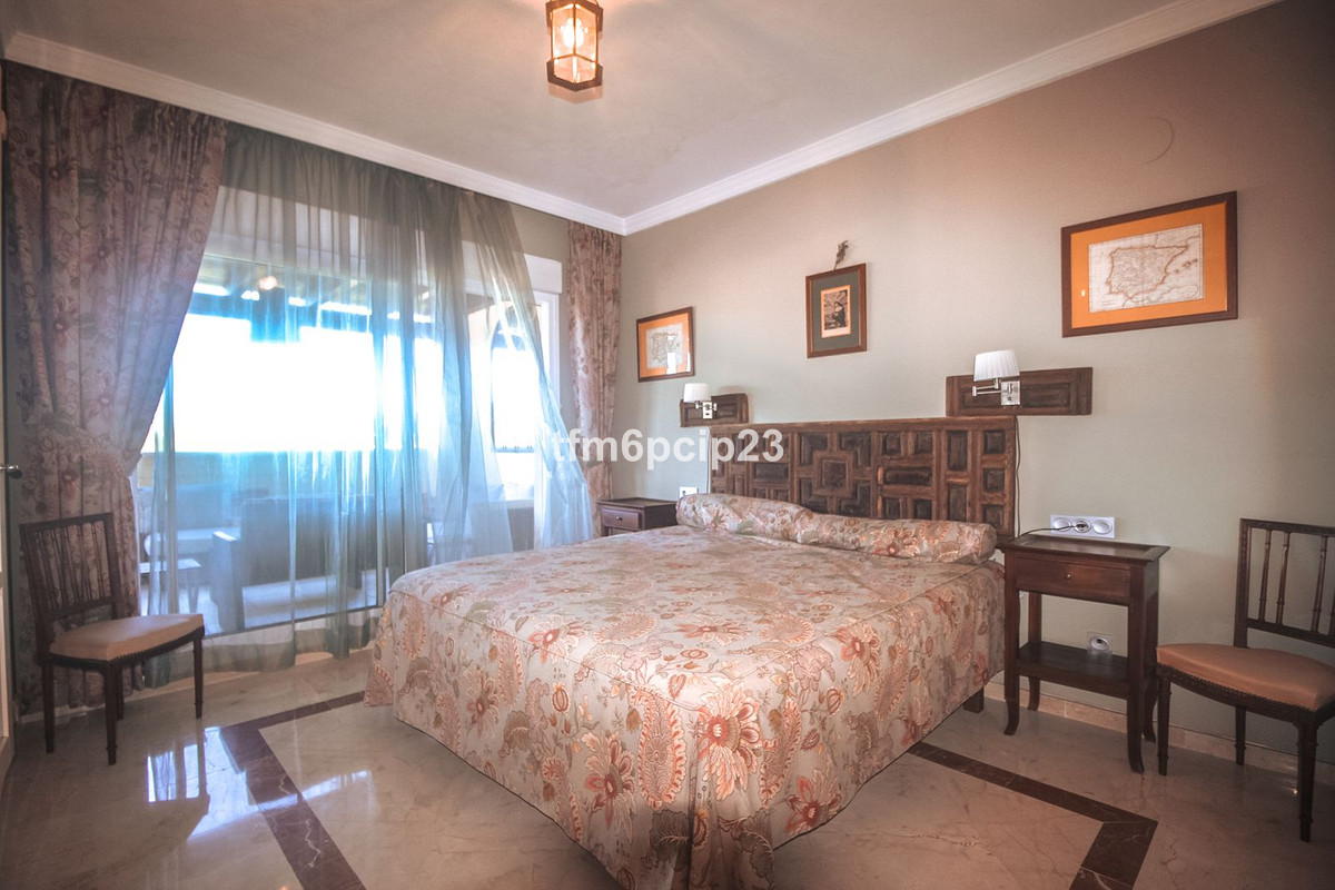 Se vende Ático Dúplex de 4 dormitorios en Costa Del Sol, Cadiz, España