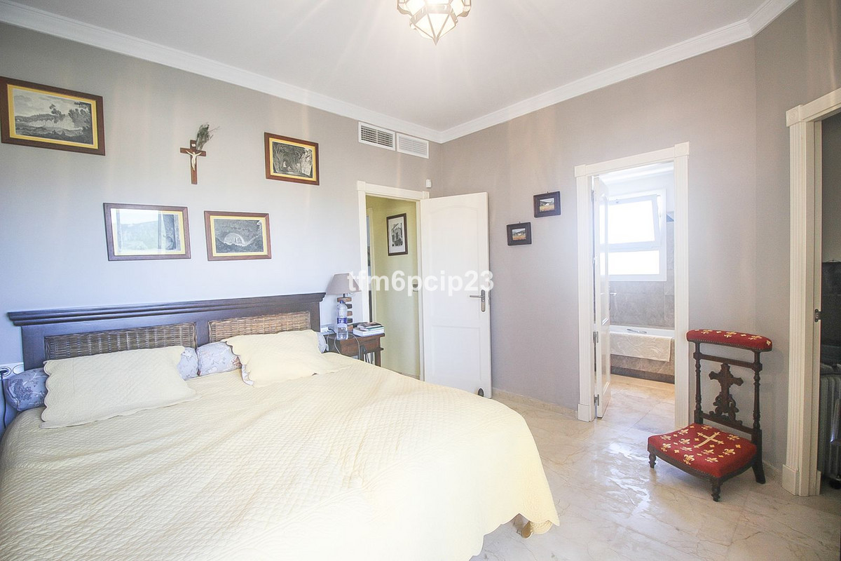 Se vende Ático Dúplex de 4 dormitorios en Costa Del Sol, Cadiz, España