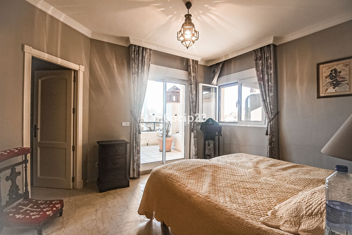 Se vende Ático Dúplex de 4 dormitorios en Costa Del Sol, Cadiz, España