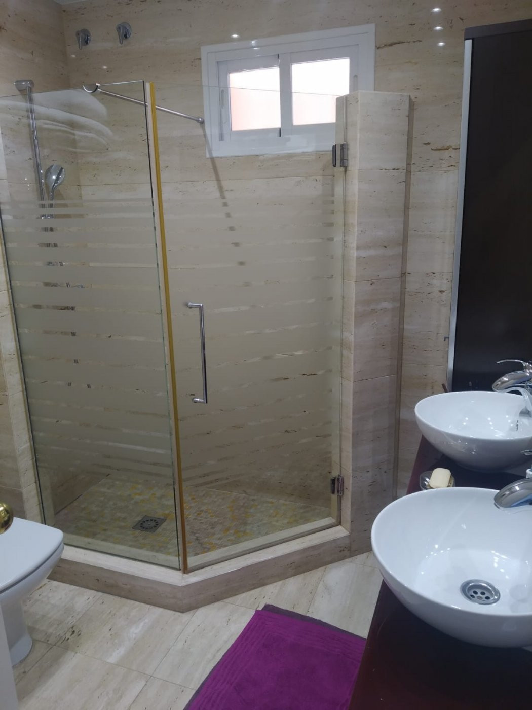 Se vende Villa - Chalet de 4 dormitorios en Málaga Ciudad, Málaga, España