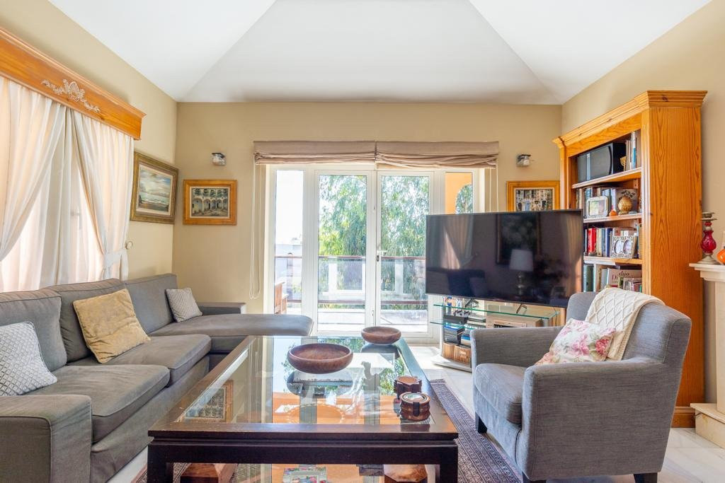 Se vende Villa - Chalet de 4 dormitorios en Málaga Ciudad, Málaga, España