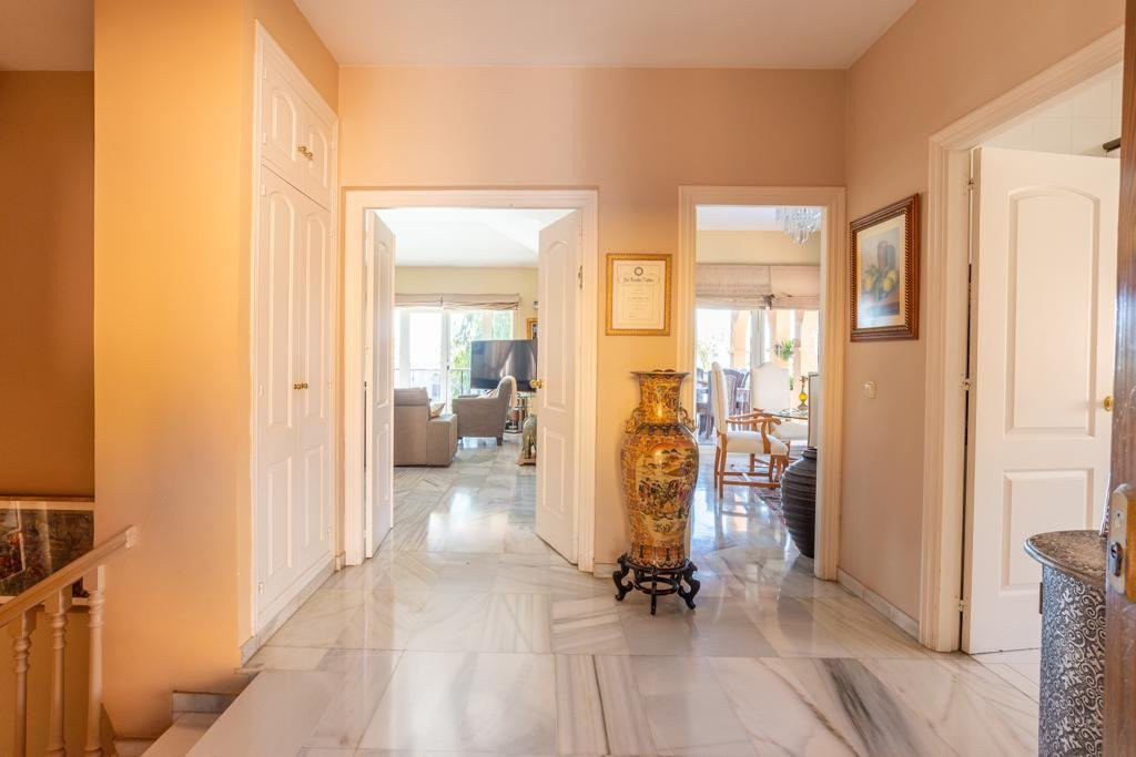 Se vende Villa - Chalet de 4 dormitorios en Málaga Ciudad, Málaga, España
