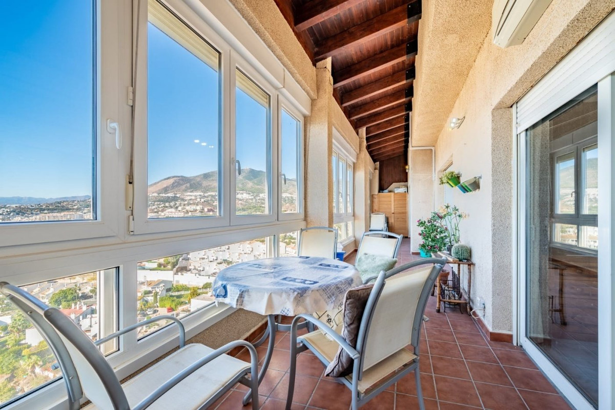 3 Bed Apartment for sale in Benalmadena Costa Del Sol, Málaga, Spain