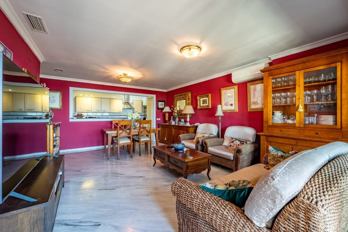 3 Bed Apartment for sale in Benalmadena Costa Del Sol, Málaga, Spain