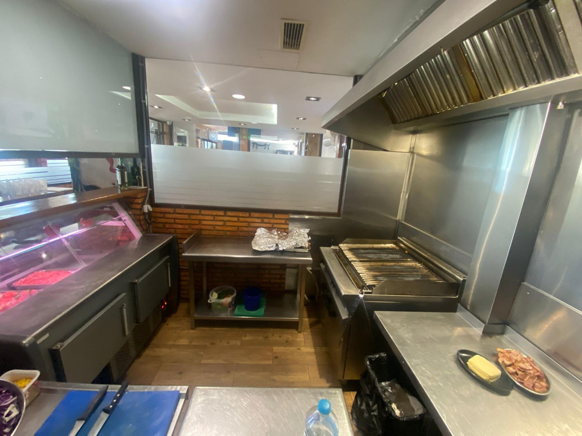Se vende Local comercial  en Costa Del Sol, Málaga, España