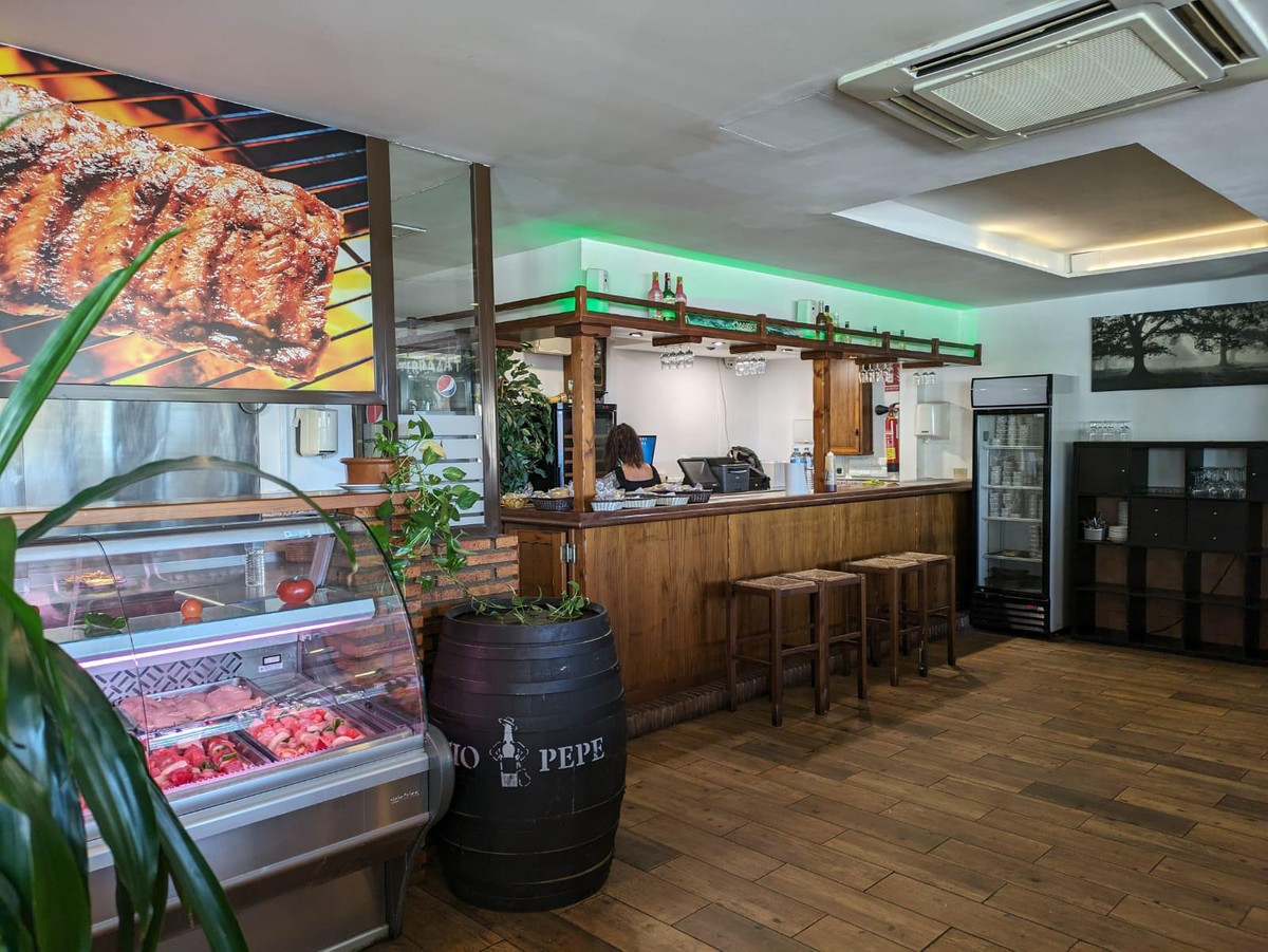 Se vende Local comercial  en Costa Del Sol, Málaga, España