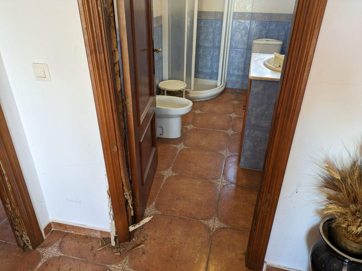 Se vende Finca - Cortijo de 4 dormitorios en Costa Del Sol, Málaga, España