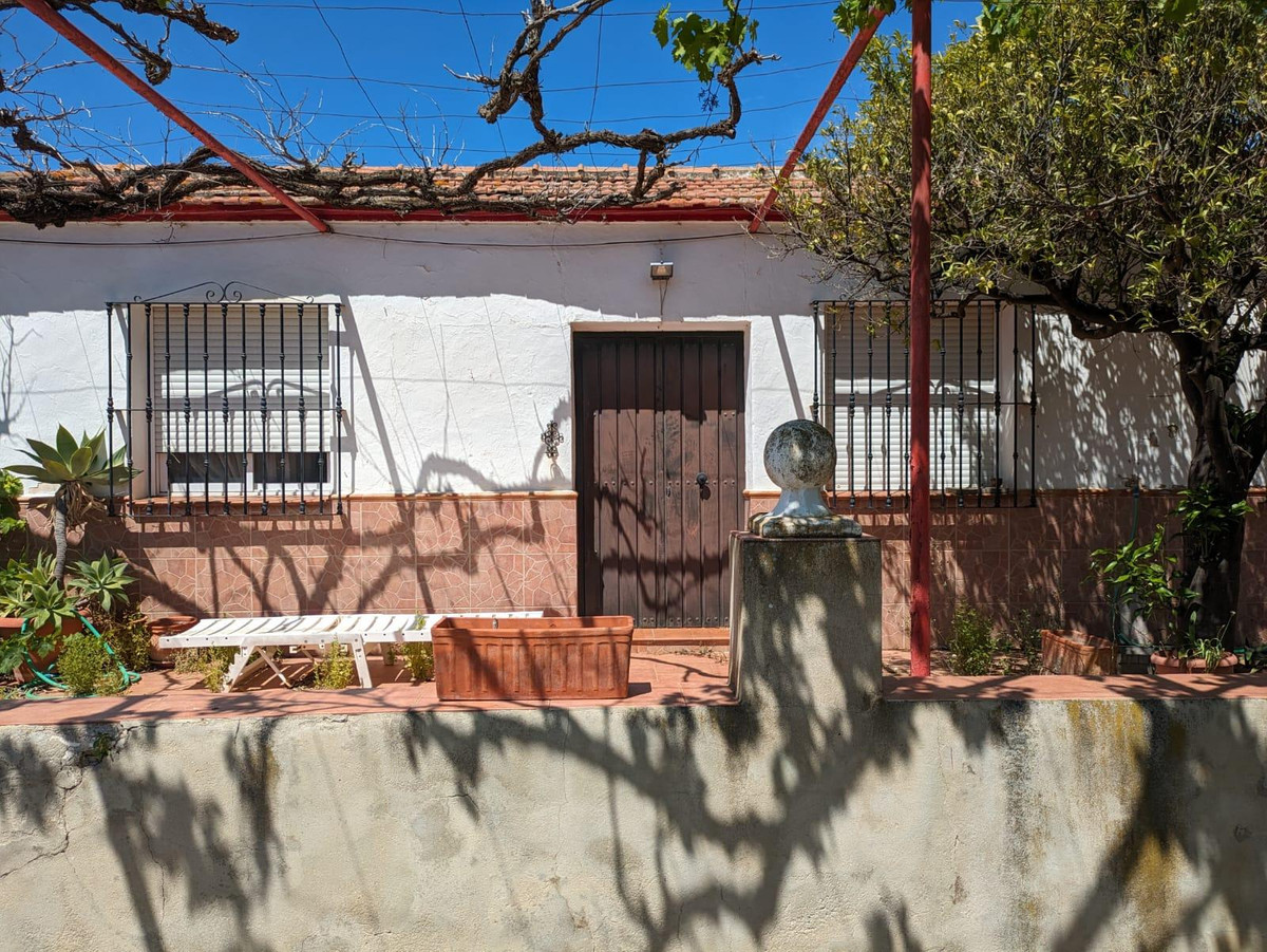 Se vende Finca - Cortijo de 4 dormitorios en Costa Del Sol, Málaga, España