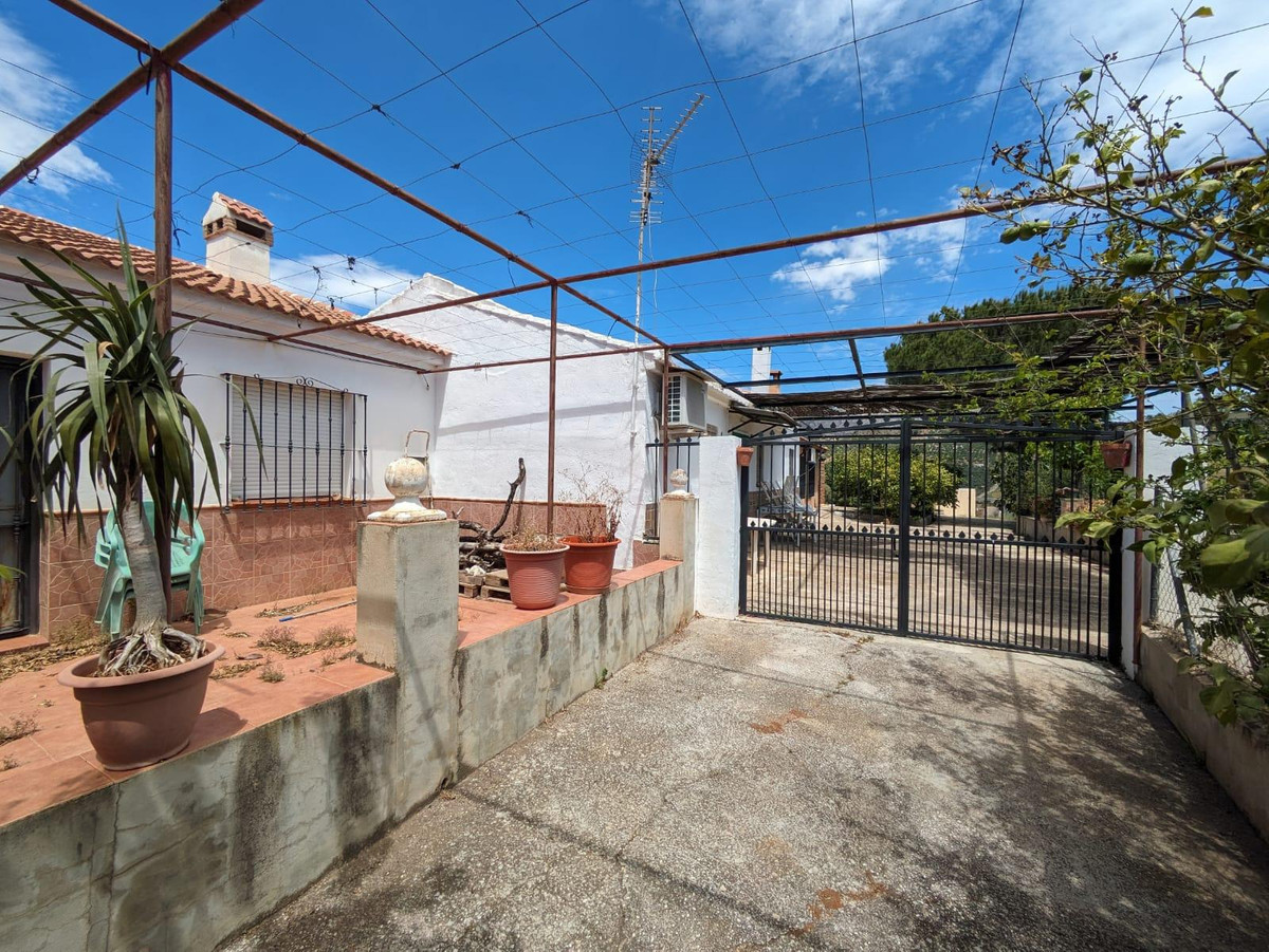 Se vende Finca - Cortijo de 4 dormitorios en Costa Del Sol, Málaga, España