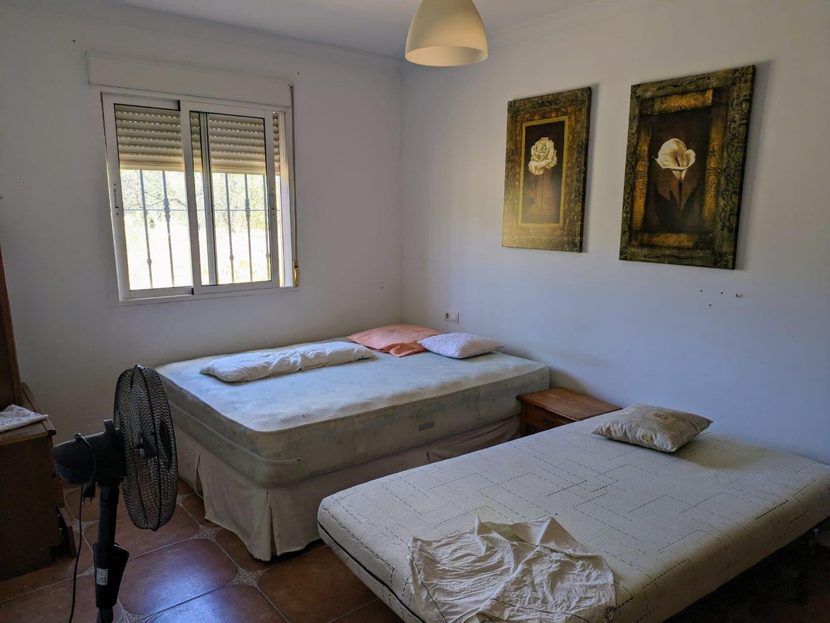 Se vende Finca - Cortijo de 4 dormitorios en Costa Del Sol, Málaga, España