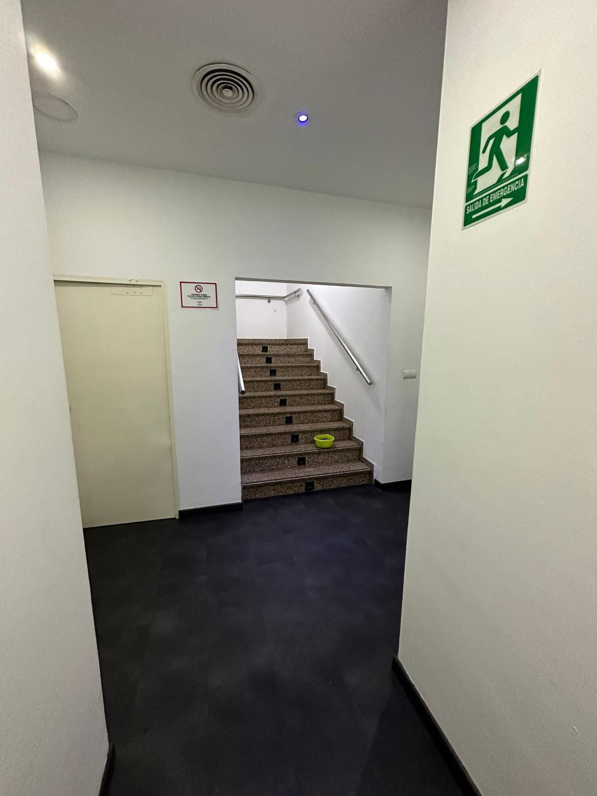 Se vende Hostal de 14 dormitorios en Málaga Ciudad, Málaga, España