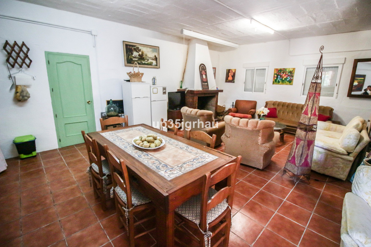 3 Bed Townhouse for sale in Gaucín Costa Del Sol, Málaga, Spain