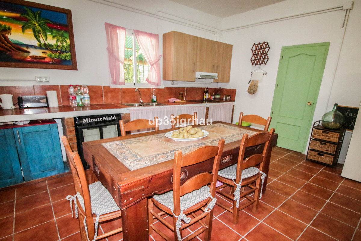 3 Bed Townhouse for sale in Gaucín Costa Del Sol, Málaga, Spain